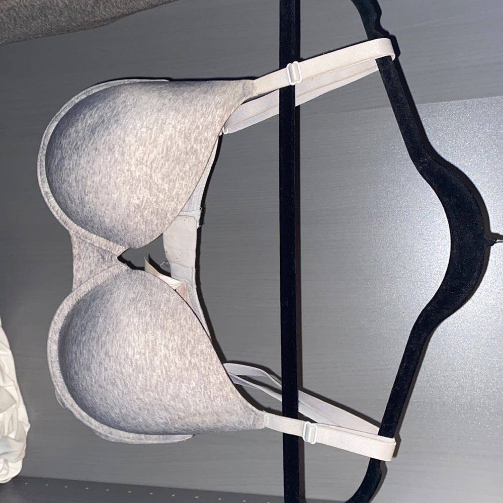 Pink VS gray everyday bra